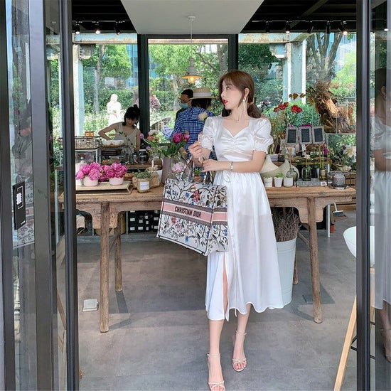 Elegant Amore Puff Sleeve Dress