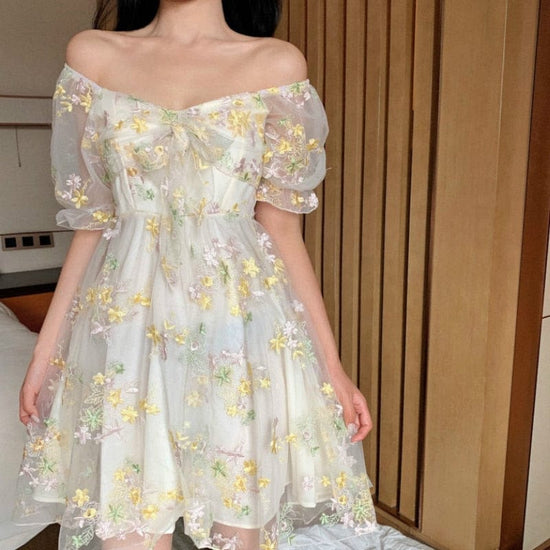 Aesthetic Alina Dress