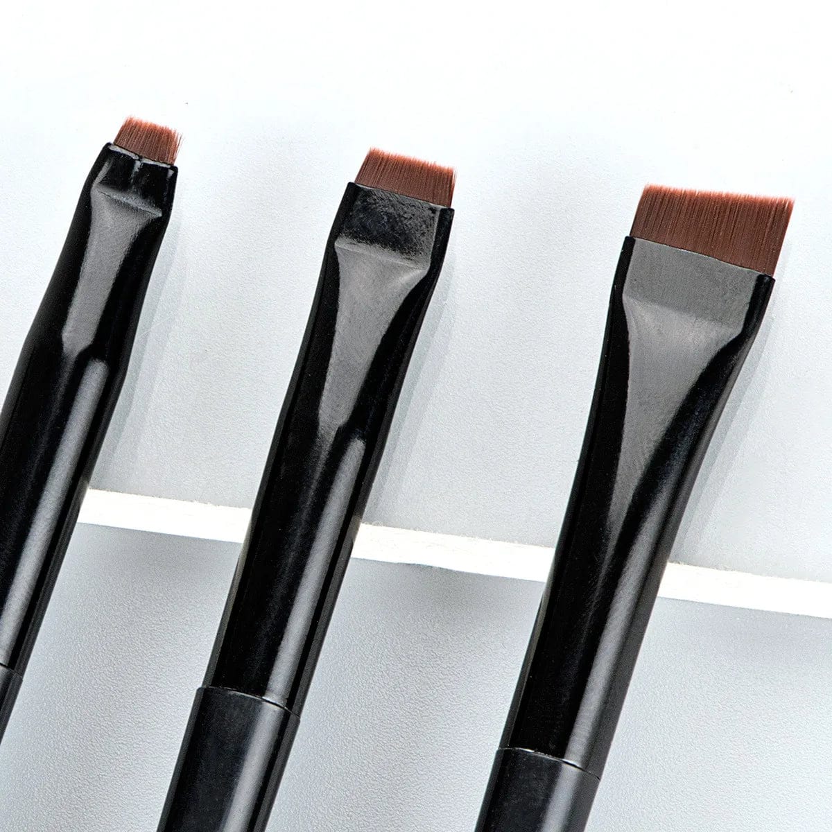 Layne Flat Thin Angle Makeup Brush Set