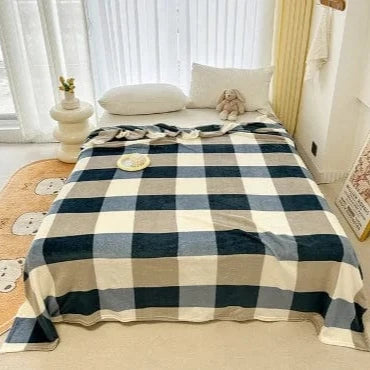 Cozy Plaid Woven Fleece Blanket