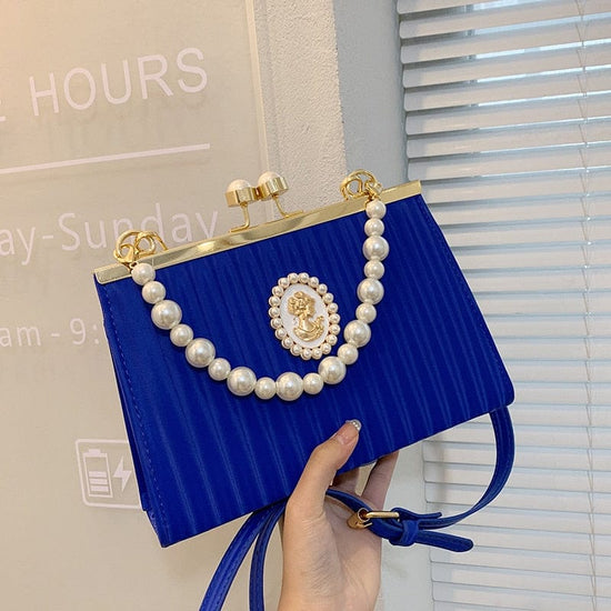 Sweet Pearl Clutch Bag
