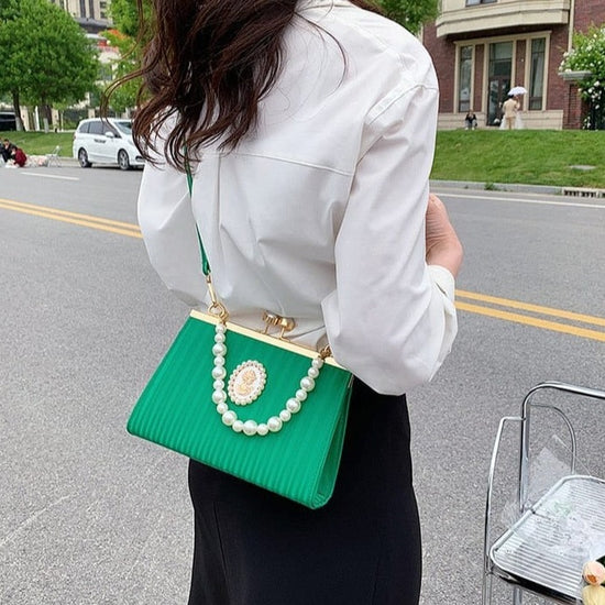 Sweet Pearl Clutch Bag