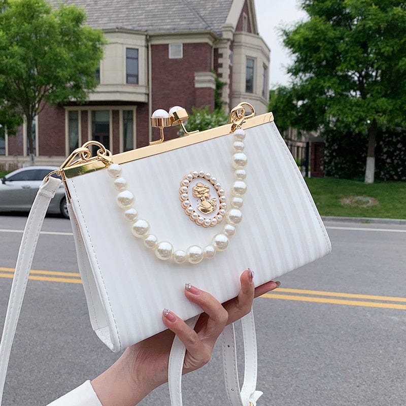 Sweet Pearl Clutch Bag