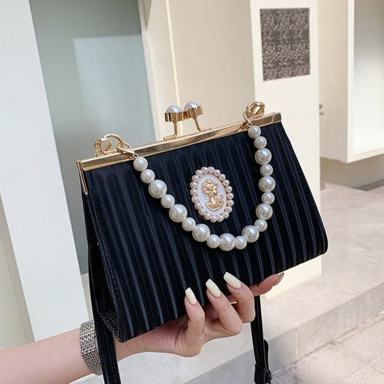 Sweet Pearl Clutch Bag