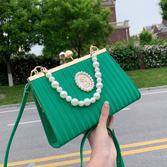 Sweet Pearl Clutch Bag