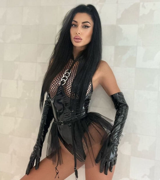 Tempting Marylin Leather Outfit
