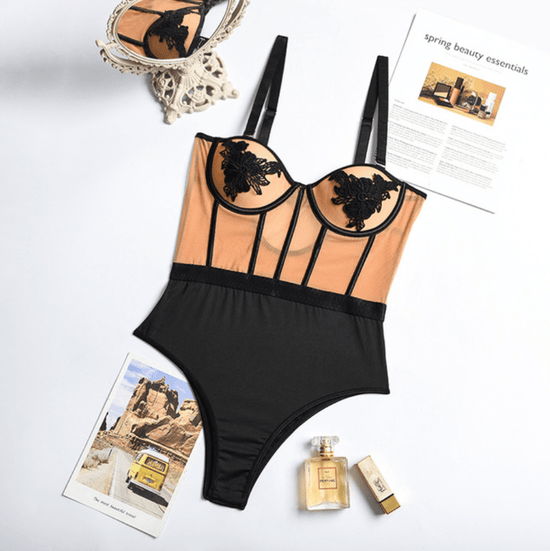 Flawless Chic Lace Bodysuit - AMOROUSDRESS